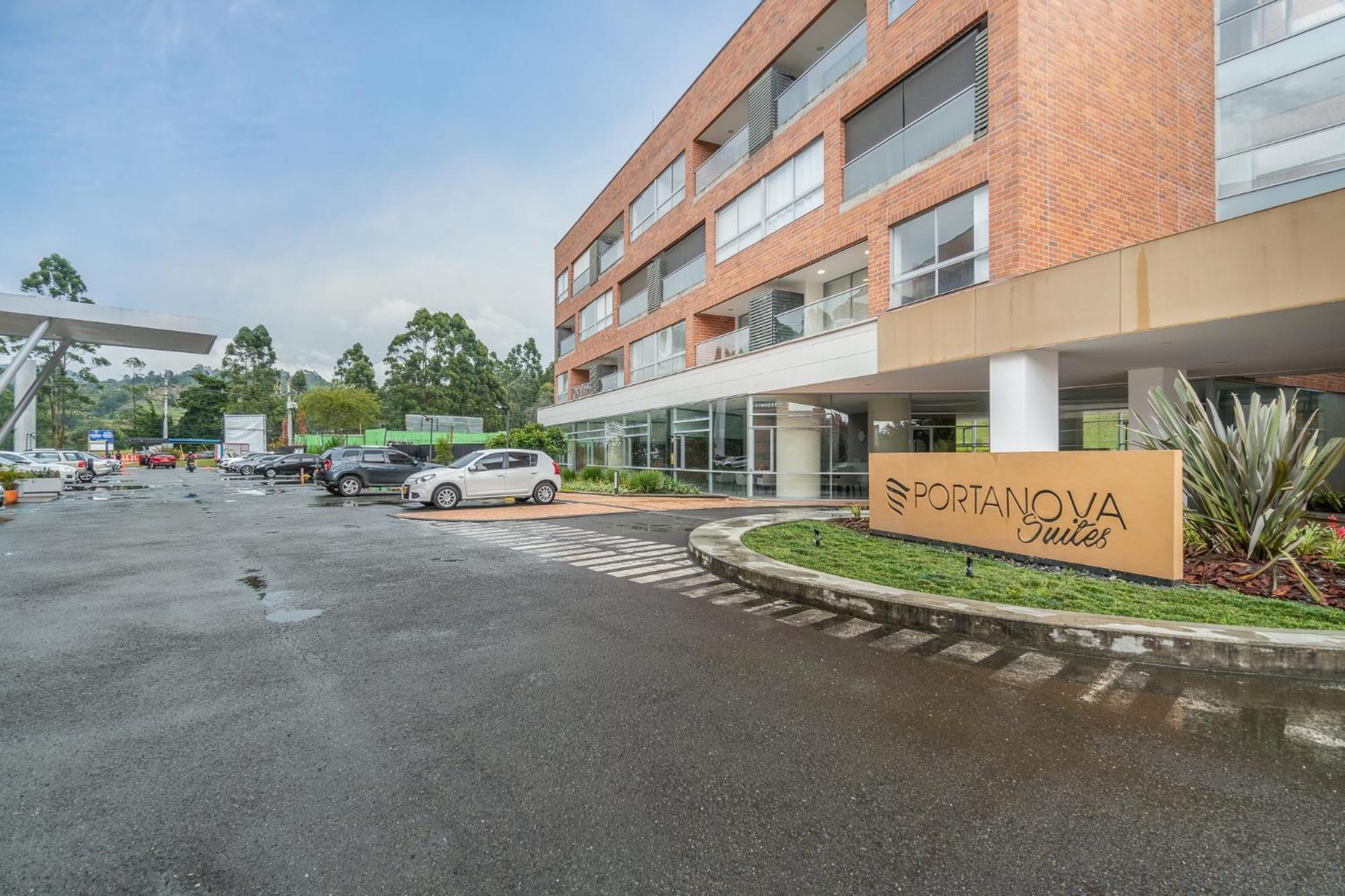 Portanova Suites By Adventu Rionegro Bagian luar foto